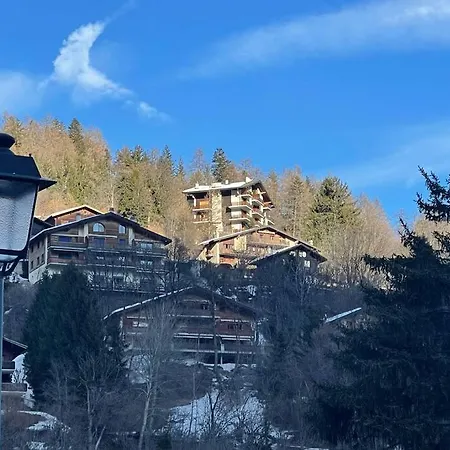 Grand à Apartamento *